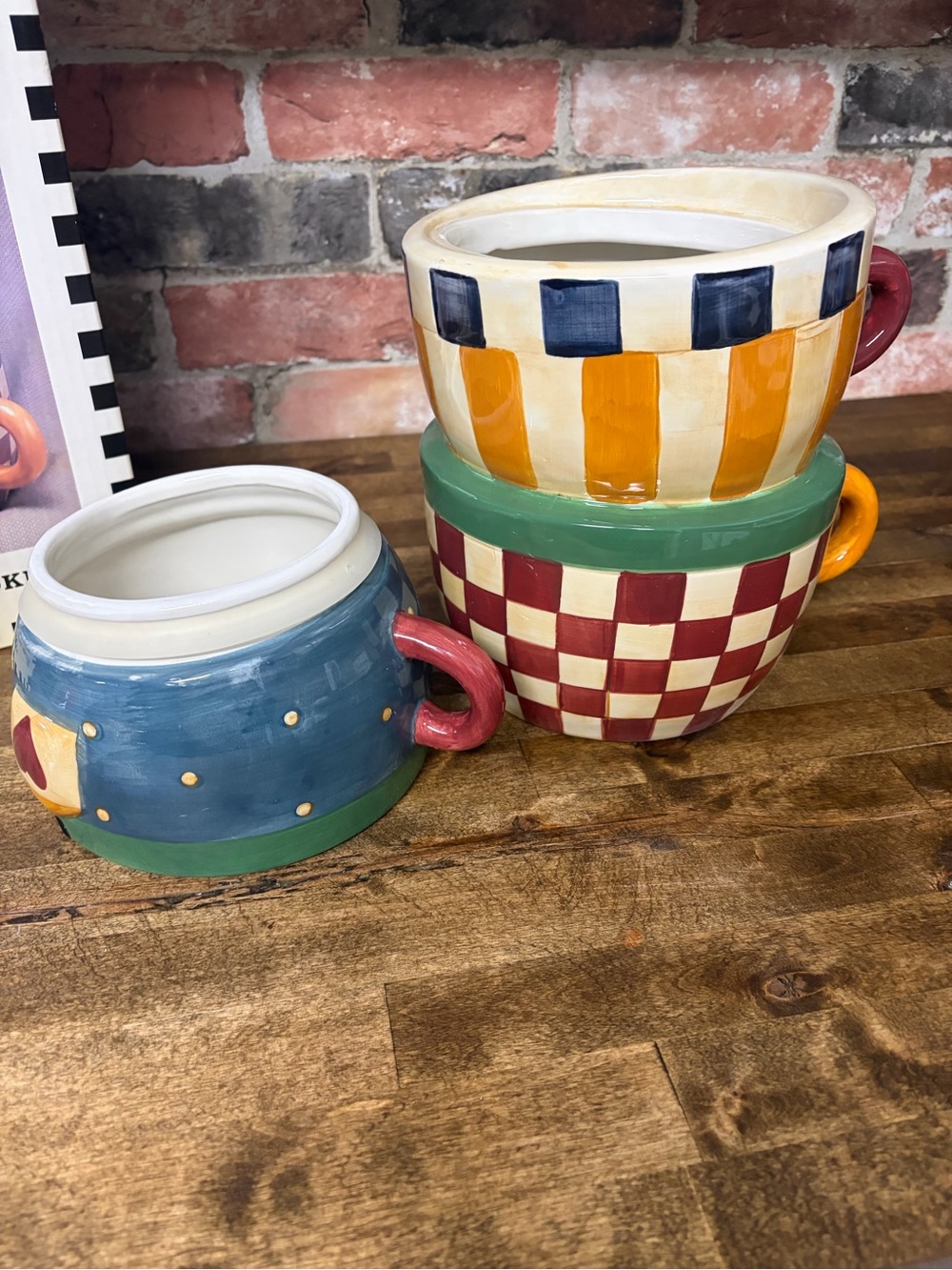 Sakura Multicolor Stacked Teacup Cookie Jar – Green, Blue, Yellow, Red - Picture 9 of 10